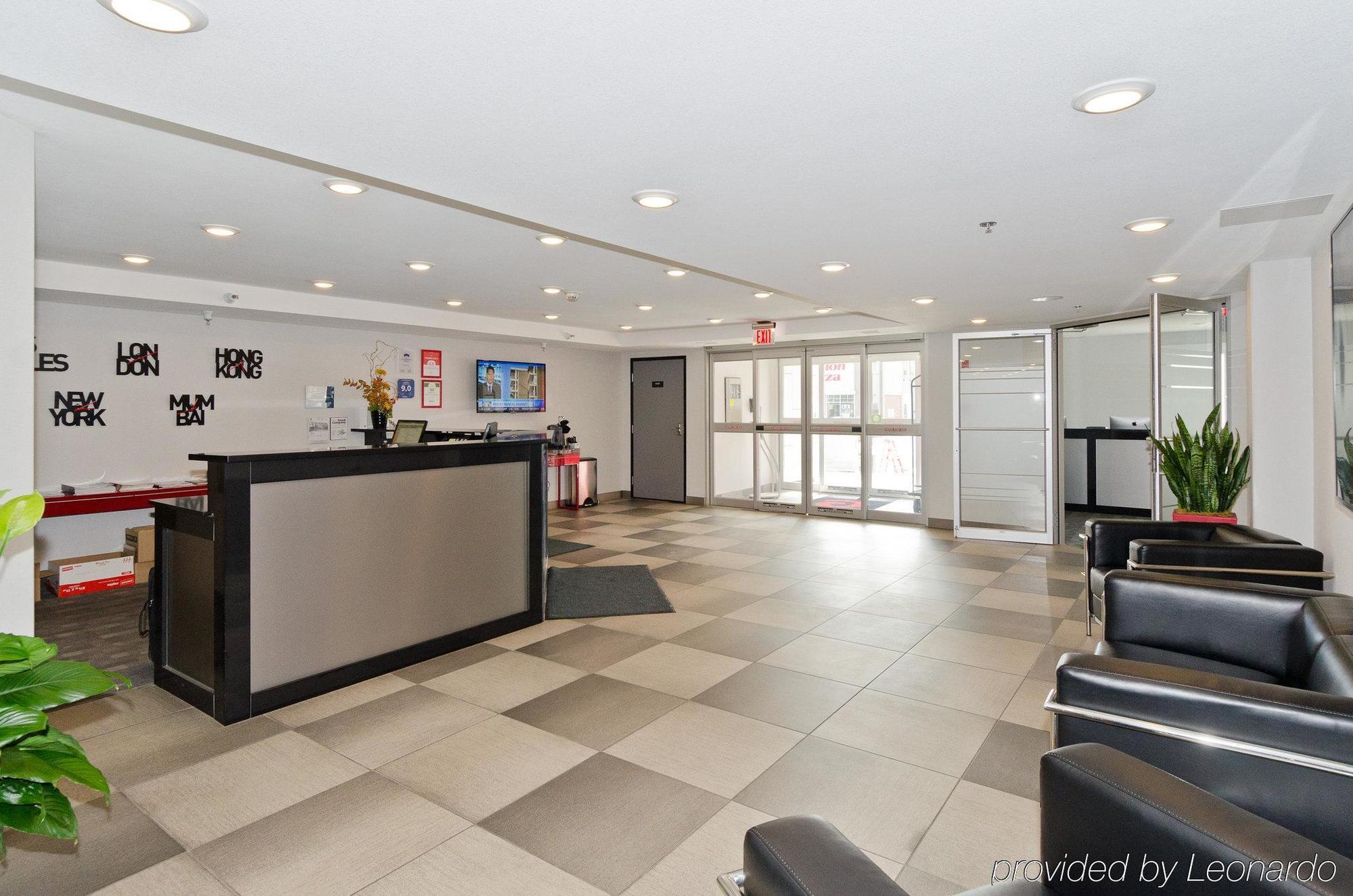 Hotel Elan YYC Dış mekan fotoğraf