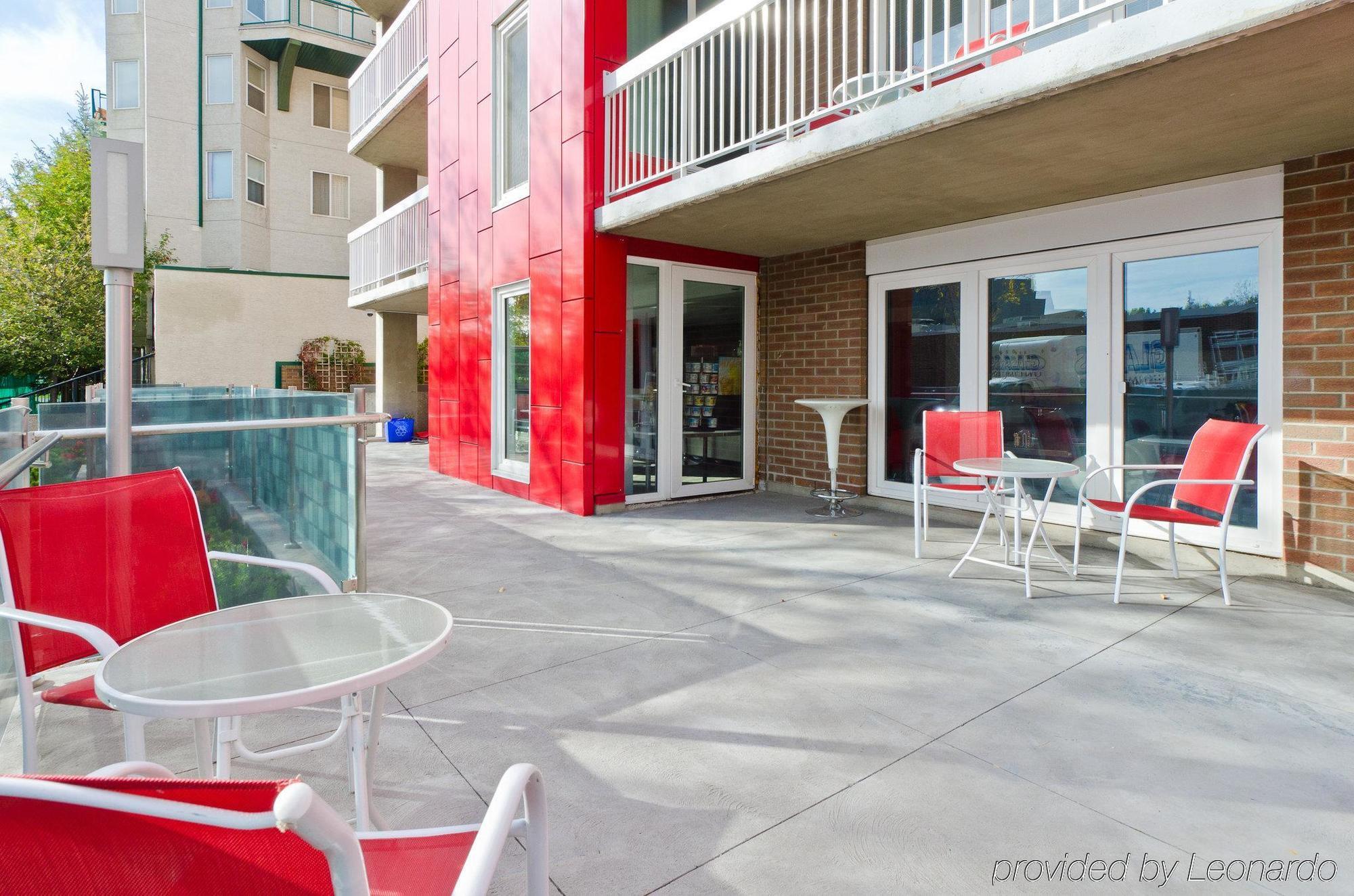 Hotel Elan YYC Dış mekan fotoğraf