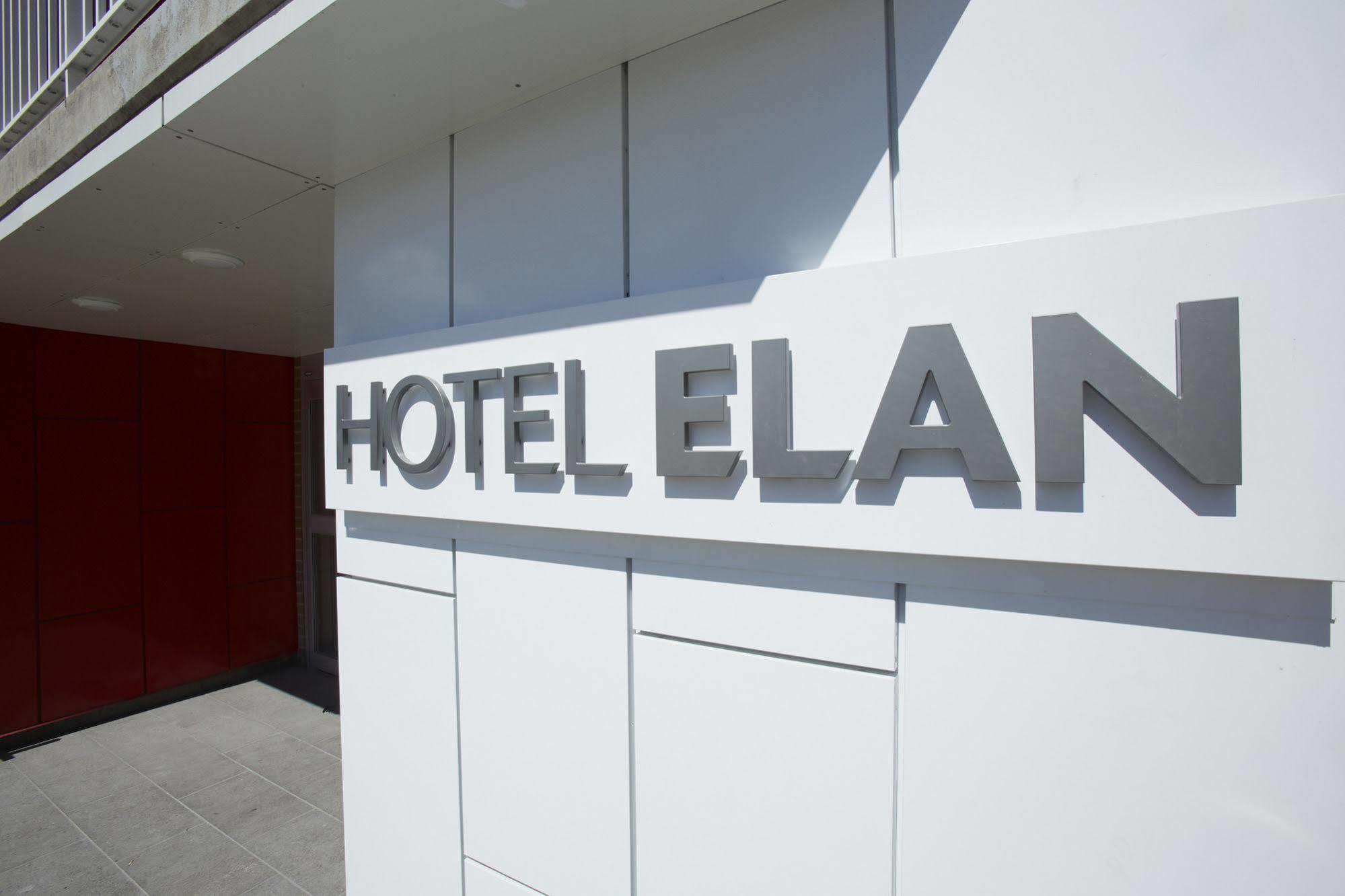 Hotel Elan YYC Dış mekan fotoğraf